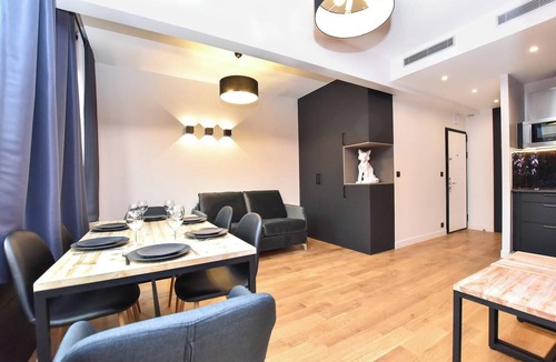 Chaussee-d'Antin Apartment | Authentic apartment - 2BR/6P - Palais Garnier