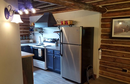 Nemo Cabin | Authentic Black Hills Creekside Cabin