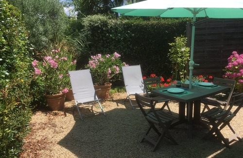 Plouharnel House | Authentic Breton village and small house by the sea