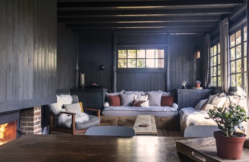 Saint-Remy-l'Honore Ski Chalet | Authentic cabin in the forest, 40mn from Paris