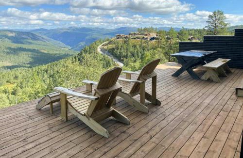 Valle House | Authentic Cabin Life With Løefjell View