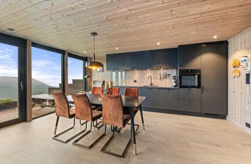Valle House | Authentic Cabin Life With Løefjell View
