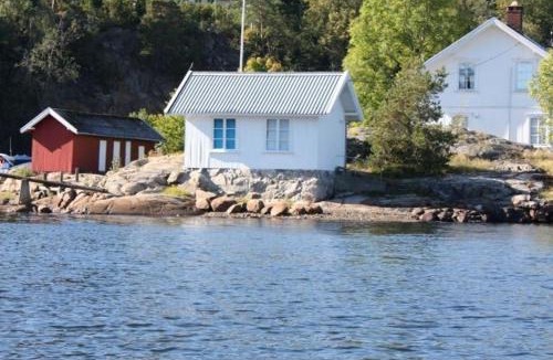 Hurum House | Authentic Cabin On Private Islet In Oslo Fjord