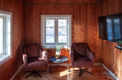 Reine House | Authentic central located cabin close to Reinebringen Lofoten