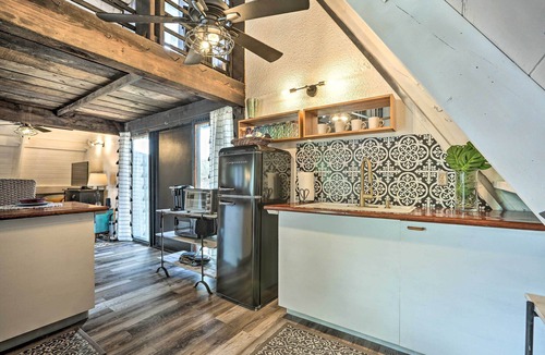 Clewiston Cabin | Authentic Clewiston Home w/Outdoor Game Area