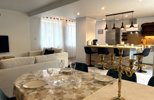 Autry-Issards Cottage | Authentic cottage in Auvergne, 8 pers, pets allowed