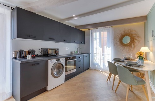 Villefranche-sur-Mer Apartment | AUTHENTIC VILLEFRANCHE AP4472 By Riviera Holiday H