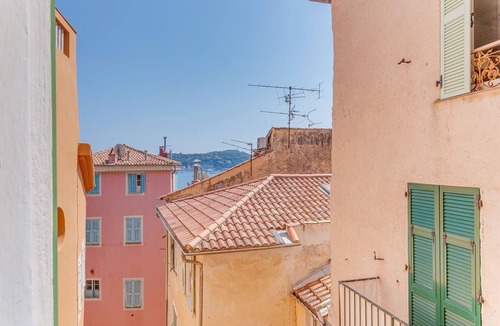 Villefranche-sur-Mer Apartment | AUTHENTIC VILLEFRANCHE AP4472 By Riviera Holiday H