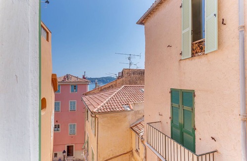 Villefranche-sur-Mer Apartment | AUTHENTIC VILLEFRANCHE AP4472 By Riviera Holiday H