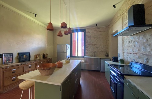 Villeneuve-de-la-Raho House | Authentic farmhouse with character overlooking the lake