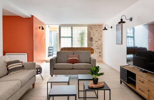 La Baume-de-Transit House | Authentic house and private spa for 18 people