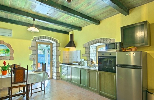 Brecevici Villa | Authentic istrian stone house with pool, Central Istria