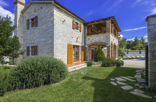 Baderna Villa | Authentic Istrian Villa in Baderna with Swimming Pool