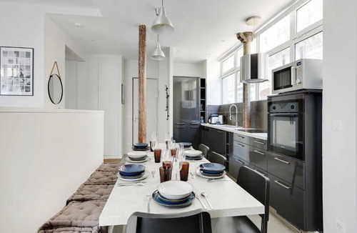 11th Arrondissement Apartment | Authentic Loft - 2BR 8P - Oberkampf