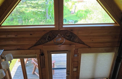 Port Wing Cabin | Authentic log cabin perfect for 2❣️Fantastic Lake Superior Views & beach access!