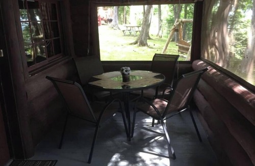 Northome Cabin | Authentic Log Cabin Pet Friendly Island Lake Northshore Bay Resort