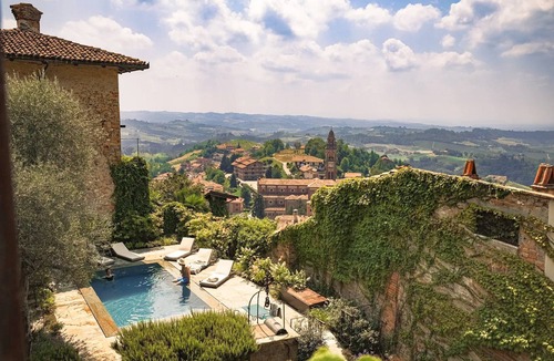Monforte d'Alba Villa | Authentic luxury home with pool on the hilltop of the village! - Villa Rossana