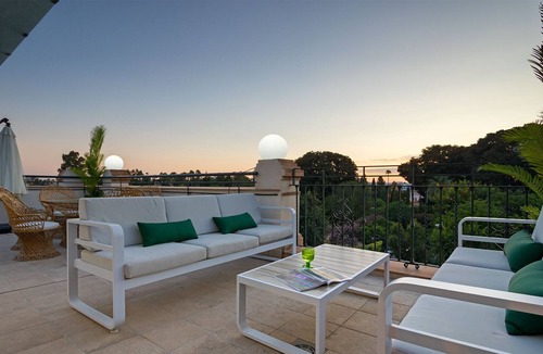 San Bernardo Apartment | Authentic Luxury Stay Alcazar