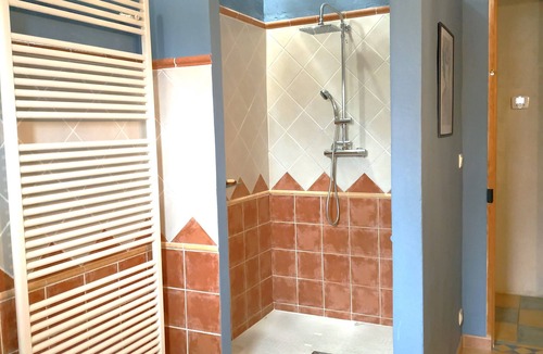 Cavaillon House | Authentic Mas en Provence with garden and swimming pool. Charming house with character.