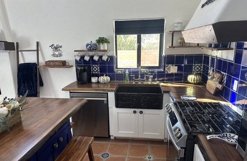 Yucaipa House | Authentic Mexican Casita! Near, Oak Glen, fishing, hiking, parks, casinos& Mt’s