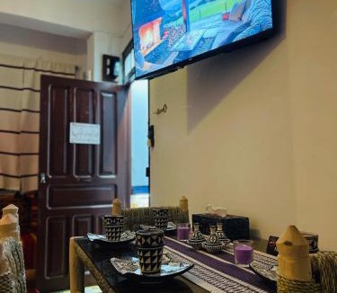 Centre Ville Apartment | Authentic Moroccan Apartment In CityCenter-Netflix