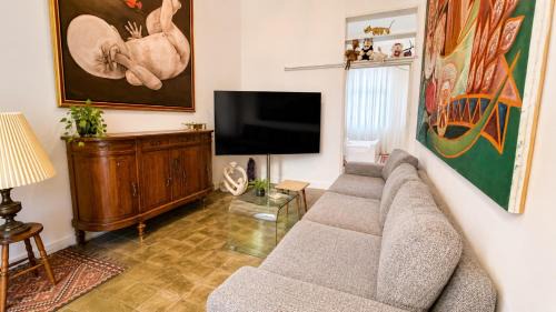 Neve Tzedek Apartment | Authentic Neve Tzedek Apartment