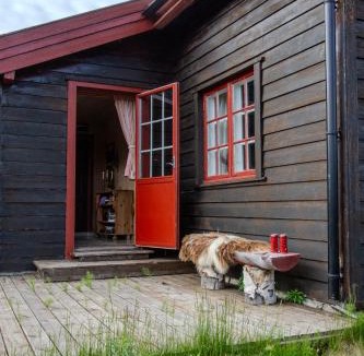 Ustaoset House | Authentic Norwegian Cabin by Hallingskarvet