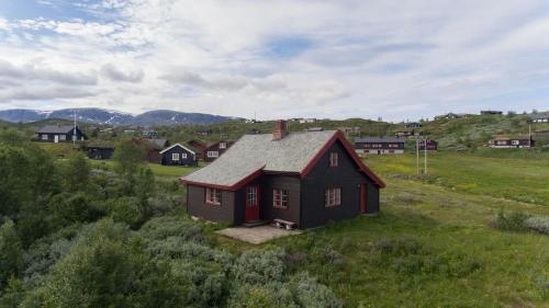 Ustaoset House | Authentic Norwegian Cabin by Hallingskarvet
