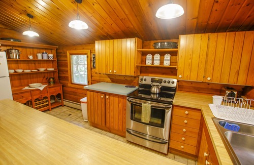 Warren House | Authentic Norwegian Log Home minutes from Sugarbush