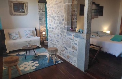 Oloron-Sainte-Marie Bed & Breakfast | Authentic Suite - PATRIMOINE