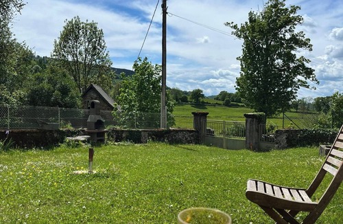 Saignes House | Authentic, secluded gîte in the Cantalien countryside - ideal for family & friends