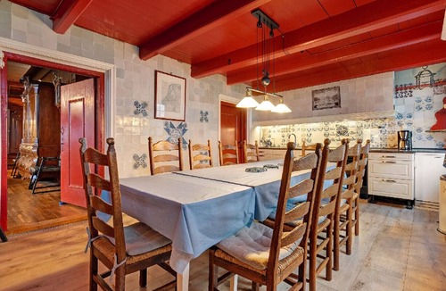Ruinerwold House | Authentic stay with modern comfort in a national heritage farmhouse
