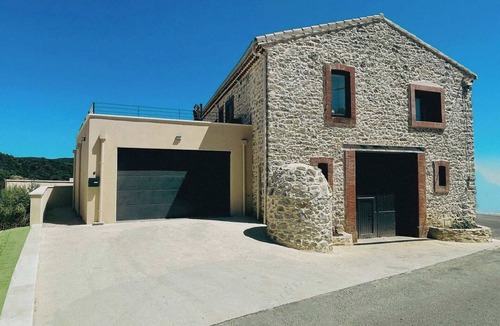 Berlou House | Authentic stone cottage near Saint-Chinian