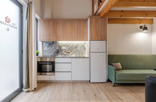 Sao Mamede de Infesta House | Authentic Studio 6 with Terrace by HostWise