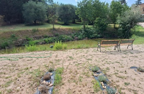 Serre di Rapolano Apartment | Authentic Tuscany Escape with Garden, Near Siena & Chianti