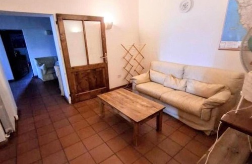 Serre di Rapolano Apartment | Authentic Tuscany Escape with Garden, Near Siena & Chianti