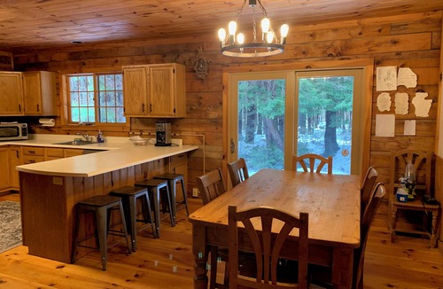 Wardsboro Cabin | Authentic Vermont Log Cabin Between Mount Snow and Stratton - No monthly rentals