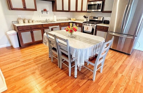 White Hall Apartment | Authentic working horse farm stay! Quiet, rural, and close to nature!
