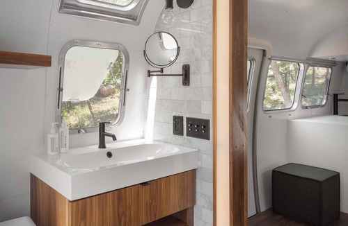 Three Rivers Hotel | AutoCamp Sequoia