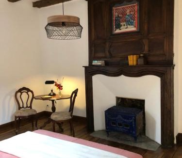 Plazac Bed & Breakfast | Aux Deux Lys