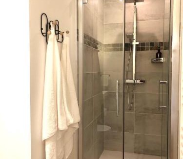 Plazac Bed & Breakfast | Aux Deux Lys