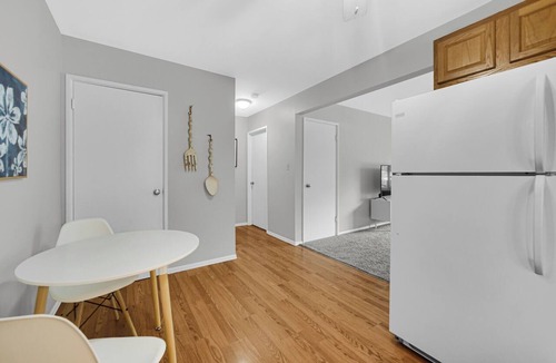 Crown Point Apartment | AVAIL 7/2 - 1 bed/1 bath downtown Crown Point