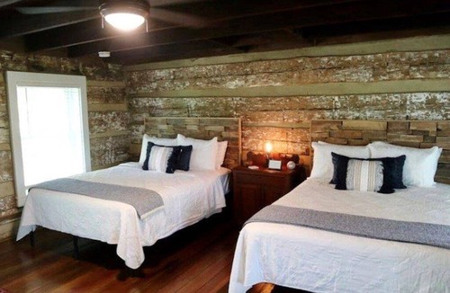 Bardstown House | Availability for Kentucky Bourbon Festival 2026!