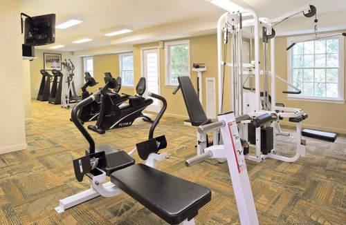 Hancock Apartment | Available February 17-21 2025. Sleep 8 - 2-bed apt on Jiminy Peak. Ski in/out!