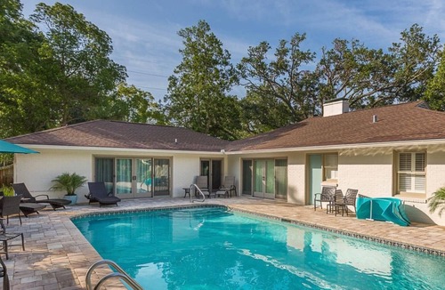 East Beach House | Available for 1-3 Month Snowbird Stay -Jan-March 2026-Send Message to Get Quote