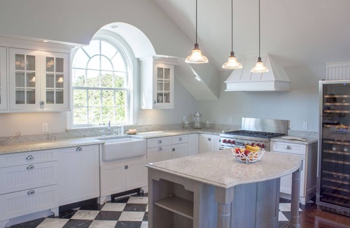 Nantucket House | Available July 4th week! Families, Close, Big Cottage-Sleeps 10, A/C, Bike Path