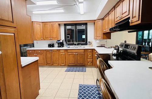 Nazareth Ski Chalet | Available Sept 22-26 - Chalet with Private Indoor Pool & Hot Tub