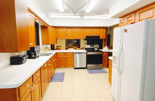 Nazareth Ski Chalet | Available Sept 22-26 - Chalet with Private Indoor Pool & Hot Tub