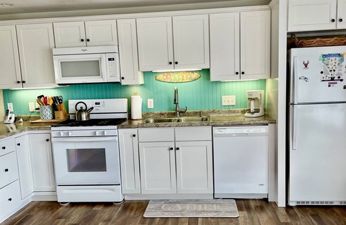 Hampton House | Available: Sept 23-30 2026 & Winter rental 11/1/26- Come & Enjoy NH Seacoast!
