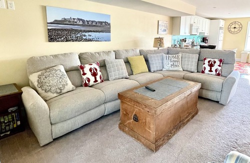 Hampton House | Available: Sept 23-30 2026 & Winter rental 11/1/26- Come & Enjoy NH Seacoast!